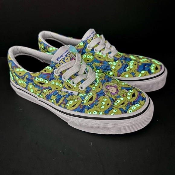 Vans Disney Pixar Toy Story x Era 'Aliens' Collaboration Shoes M-7 W-8.5   T7 - Picture 16 of 16